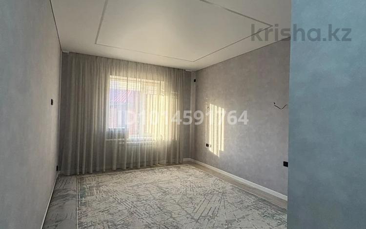 4-бөлмелі пәтер · 115 м² · 2/4 қабат, Ескі аэропорт ш/а., Бутина 20 — Тауелсыздык, бағасы: 50 млн ₸ в Уральске, мкр Старый Аэропорт — фото 2