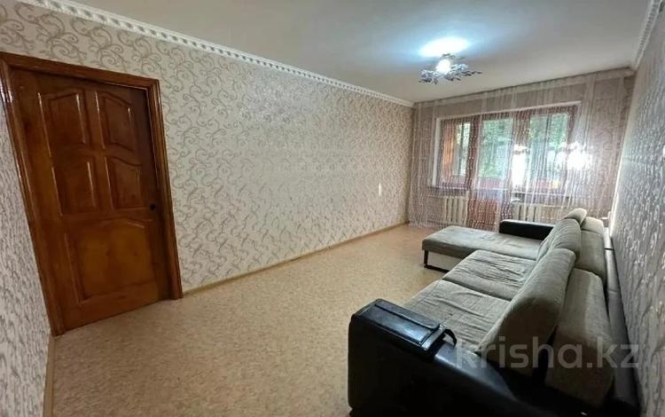 2-бөлмелі пәтер, 45 м², 2/4 қабат, мкр №1 52 — Алтынсарина, бағасы: 23.5 млн 〒 в Алматы, Ауэзовский р-н — фото 2