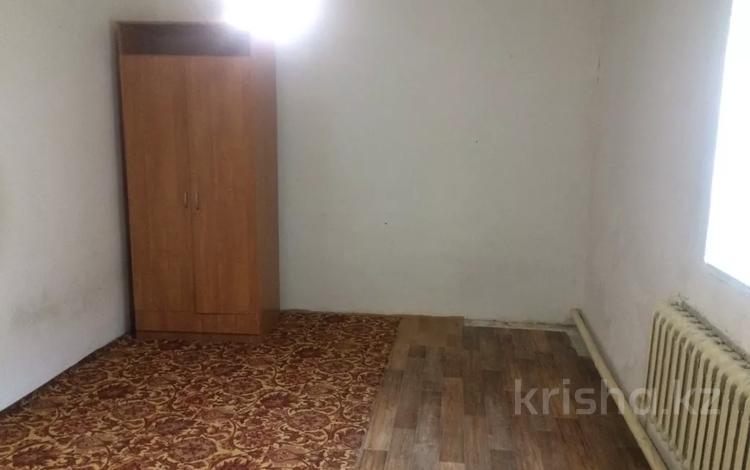 1-комнатная квартира, 50 м², 2/2 этаж посуточно, Новый город 24 — Акимжанова за 30 000 〒 в Актобе, Новый город — фото 2