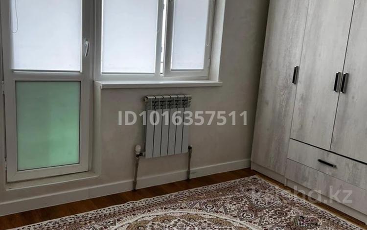 2-комнатная квартира · 75 м² · 2/5 этаж, мкр Нурсая 96 за 220 000 ₸ в Атырау — фото 2