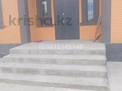 Жеке үй · 5 бөлме · 168 м² · 8 жүзд., мкр Аксай-2, Хиуа Досанова 12, бағасы: 38 млн ₸ в Атырау