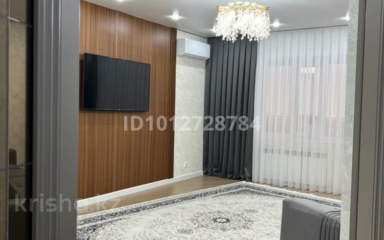 2-бөлмелі пәтер · 88 м² · 7/9 қабат, мкр. Алтын орда, Тауелсиздик 13/3, бағасы: 31.8 млн ₸ в Актобе — фото 2