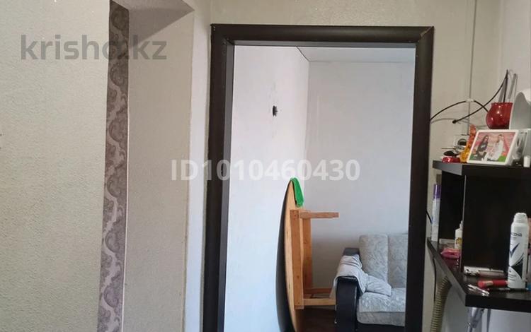 3-бөлмелі пәтер · 54 м² · 1 қабат, Гурьева 9, бағасы: 8 млн ₸ в Мичурино — фото 2