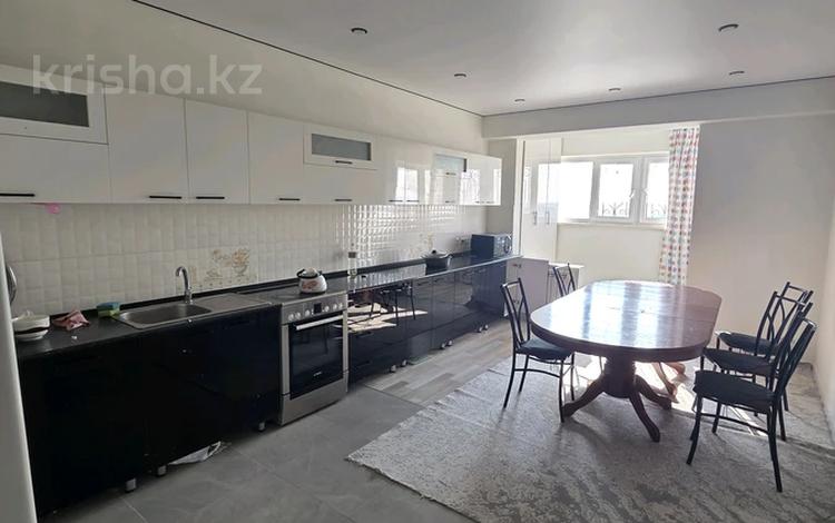 3-бөлмелі пәтер · 110 м² · 10/12 қабат, Толе би 298/1, бағасы: 350 000 ₸ в Алматы, Ауэзовский р-н — фото 2