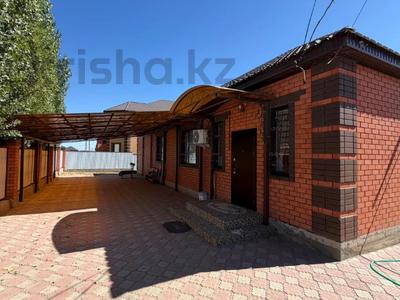 Жеке үй · 5 бөлме · 169.8 м² · 12 жүзд., Казгипрозем 60а, бағасы: 55 млн ₸ в Актобе