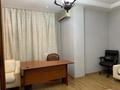 5-комнатная квартира · 200 м² · 4/8 этаж, Азербайжана Мамбетова 6 за 600 000 〒 в Астане, Сарыарка р-н — фото 15