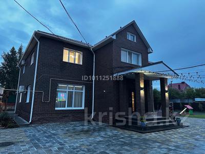 Жеке үй · 6 бөлме · 280 м² · 15 сот., 1-ая Челябинская 21, бағасы: 300 млн 〒 в Костанае