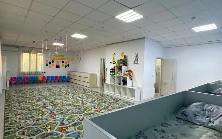 Свободное назначение, офисы, общепит, образование, развлечения · 557.1 м² за 130 млн ₸ в Актобе, мкр 12 — фото 2