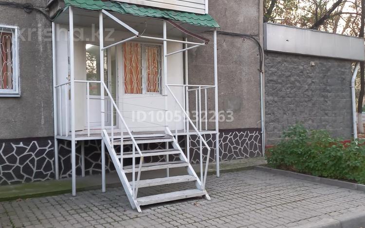 Свободное назначение, офисы, магазины и бутики, склады, салоны красоты, фитнес и спорт, медцентры и аптеки, образование, развлечения, конференц-залы, кабинеты и рабочие места, студии · 60 м² за 270 000 〒 в Талгаре — фото 2