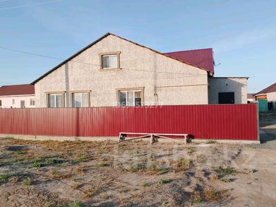 Отдельный дом · 6 комнат · 210 м² · 8 сот., мкр Жулдыз-3, 7 43 — Садик за 45 млн 〒 в Атырау