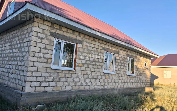 Отдельный дом · 4 комнаты · 120 м² · 10 сот., Абая 81 за 8 млн ₸ в Актобе, жилой массив Курайлы — фото 2