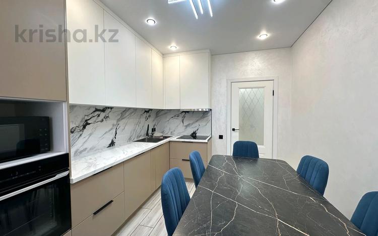 3-комнатная квартира · 85 м² · 4/16 этаж, Тауелсиздик 34/2 за 54 млн ₸ в Астане, Алматы р-н — фото 2