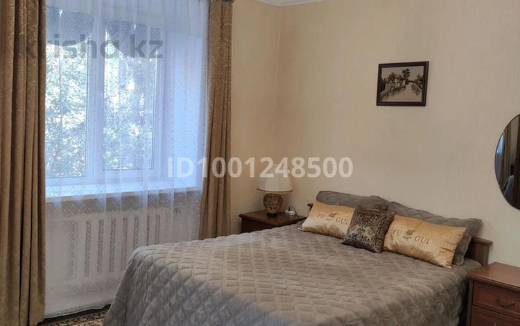 2-комнатная квартира · 60 м² · 2/2 этаж, мкр Новый Город — Ул.Чкалова за 10 000 ₸ в Караганде, Казыбек би р-н — фото 14