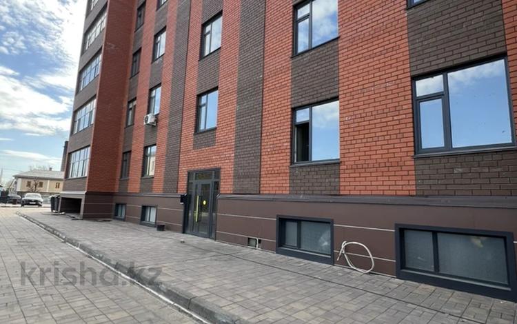 2-комнатная квартира · 75 м² · 5/5 этаж, ул. Миржакыпа Дулатова 89 за 42 млн ₸ в Семее, Красный Кордон — фото 2