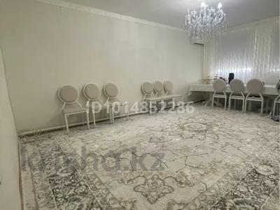 Отдельный дом · 3 комнаты · 83.6 м² · 8 сот., мкр Байтак, Водник-2 16-15 за 18 млн ₸ в Атырау, мкр	Байтак