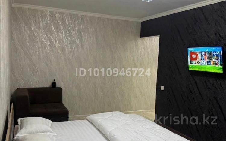 2-комнатная квартира · 60 м² · 2/5 этаж, Иляева 22 — Гарант Мега за 15 000 ₸ в Шымкенте — фото 2