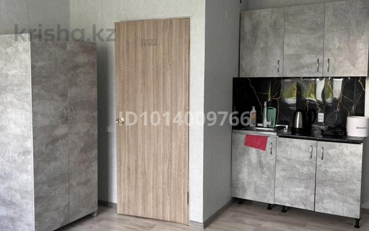 1-комнатная квартира · 28 м² · 1/2 этаж, Мухамеджанова за 90 000 ₸ в Костанае, Костанай-2 — фото 2