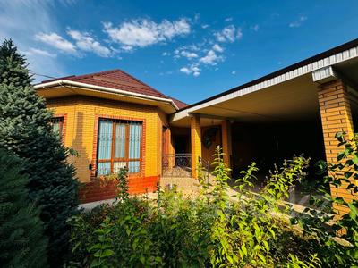 Отдельный дом · 4 комнаты · 160 м² · 11.55 сот., Бейсебаева — Бейсебаева за 56 млн ₸ в Каскелене