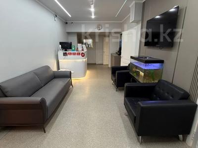 Медцентры и аптеки · 170 м² за 1.5 млн ₸ в Астане, Сарайшык р-н