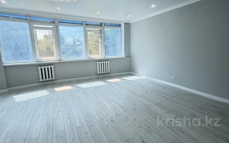 4-бөлмелі пәтер · 145 м² · 2/13 қабат, Сембинова 7, бағасы: 65 млн ₸ в Астане, р-н Байконур — фото 2