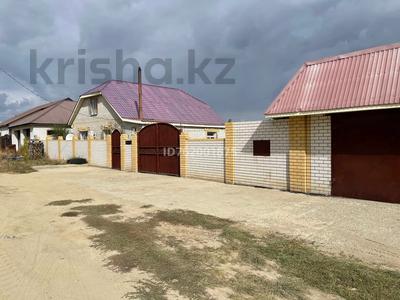 Продажа домов и дачи в Абай обл.: Отдельный дом · 4 комнаты · 130 м² · 10 сот., Юность 5 переулок за 45 млн 〒 Отдельный дом · 4 комнаты · 130 м² · 10 сот., Юность 5 переулок за 45 млн 〒 в Семее