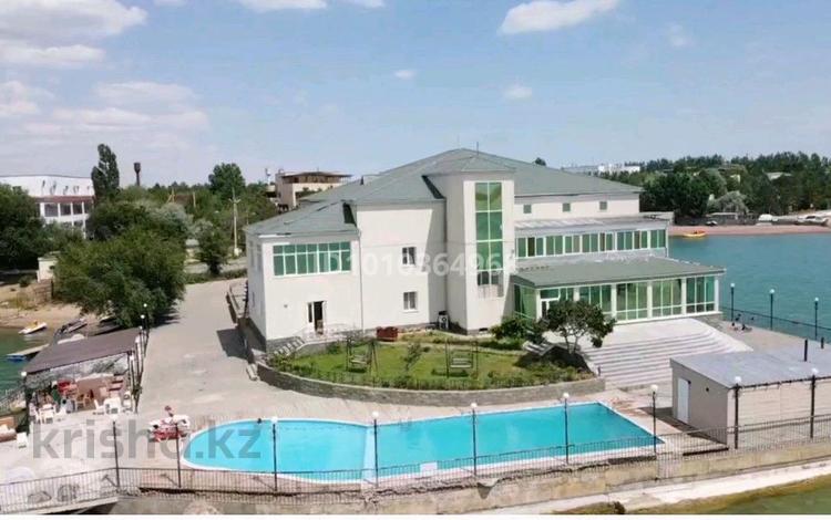 Дом · 6 комнат · 1400 м², Северное побережье 100а за 700 000 ₸ в Конаеве — фото 2