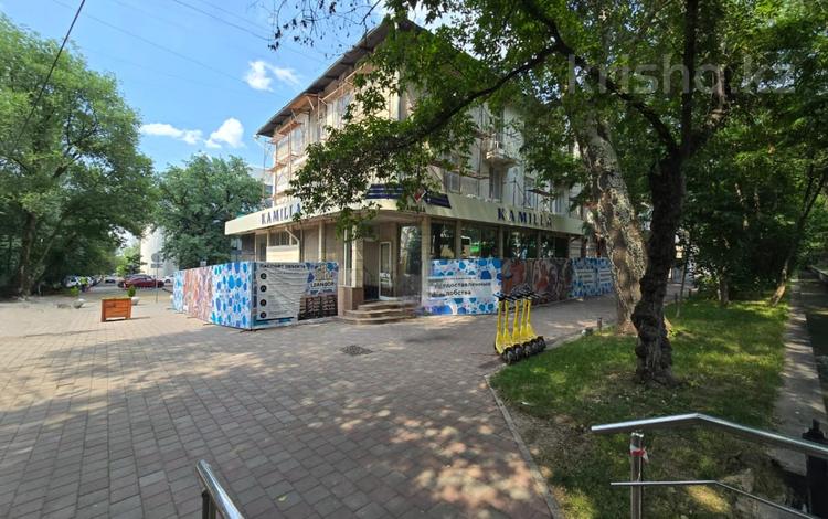 Свободное назначение, офисы, магазины и бутики, общепит, салоны красоты, фитнес и спорт, медцентры и аптеки, образование, развлечения, конференц-залы, кабинеты и рабочие места, студии · 175 м² за 4.5 млн ₸ в Алматы, Медеуский р-н — фото 11