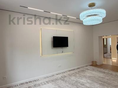 2-бөлмелі пәтер · 76 м² · 2/8 қабат, Алтын орда ш/а., бағасы: 38 млн ₸ в Актобе, мкр. Алтын орда