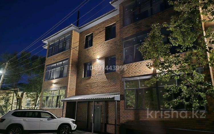 7-бөлмелі пәтер · 180 м² · 1/3 қабат, Ескалиева 79 — Короленко, бағасы: 48 млн ₸ в Уральске — фото 2