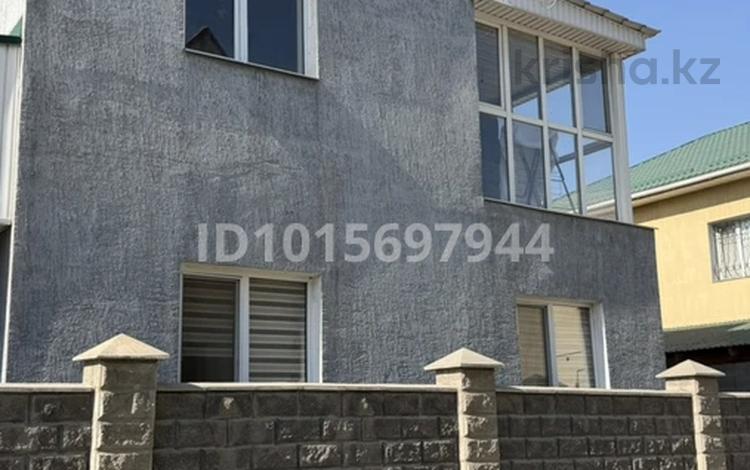 Отдельный дом · 6 комнат · 250 м² · 3 сот., мкр Шугыла — Жунисова Сабденова за 800 000 ₸ в Алматы, Наурызбайский р-н — фото 2