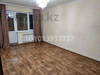 2-бөлмелі пәтер · 43 м² · 4/5 қабат, Мира 67 — Акимат, бағасы: 15 млн ₸ в Жезказгане