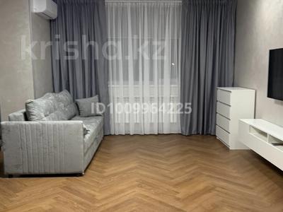 1-комнатная квартира · 43 м² · 1/7 этаж, Муканова за 25 млн 〒 в Караганде, Казыбек би р-н