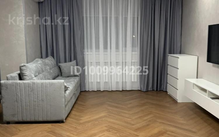 1-бөлмелі пәтер · 43 м² · 1/7 қабат, Муканова, бағасы: 25 млн ₸ в Караганде, Казыбек би р-н — фото 2