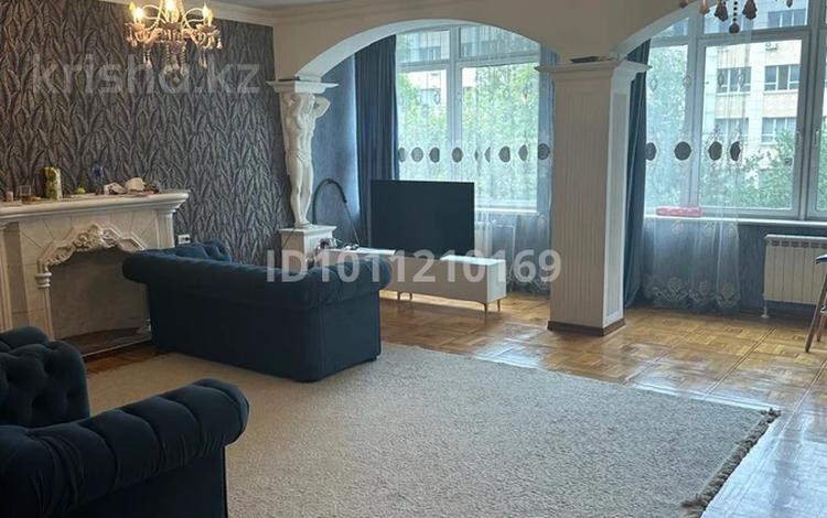 4-комнатная квартира · 170 м² · 3/6 этаж, Кабанбай батыра 122 А — Чайковского за 200 млн ₸ в Алматы, Алмалинский р-н — фото 8