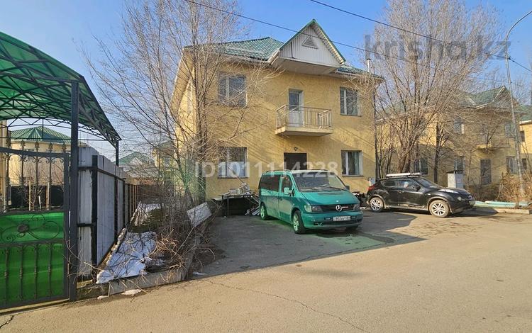 Свободное назначение, офисы, магазины и бутики, склады, азс, автосервисы и автомойки, общепит, сельское хозяйство, бани, гостиницы и зоны отдыха, фитнес и спорт, медцентры и аптеки, образование, развлечения, конференц-залы, кабинеты и рабочие места, студии · 300 м² за 840 000 ₸ в Алматы, Наурызбайский р-н — фото 2