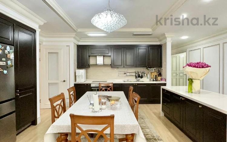 5-бөлмелі пәтер · 220 м² · 5/21 қабат, Аскарова 8, бағасы: 190 млн ₸ в Алматы, Ауэзовский р-н — фото 10