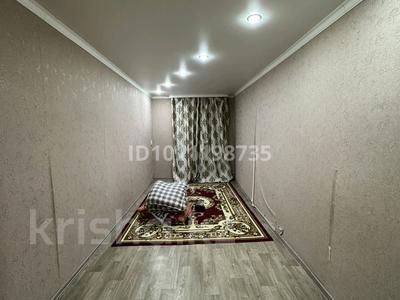 3-комнатная квартира · 50 м² · 4/4 этаж, Назарбаева — остановка Саяхат за 15 млн ₸ в Уральске