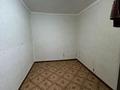 3-комнатная квартира · 50 м² · 4/4 этаж, Назарбаева — остановка Саяхат за 15 млн ₸ в Уральске — фото 3