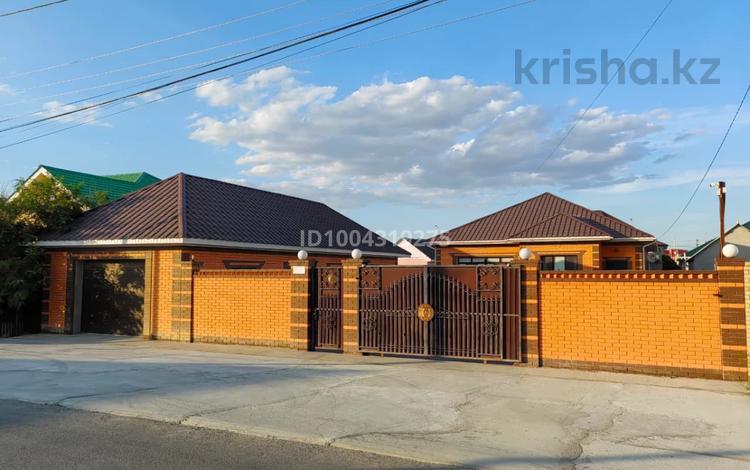 Отдельный дом · 5 комнат · 185 м² · 8 сот., мкр Сарыкамыс-2, 7 8 за 49 млн 〒 в Атырау — фото 2