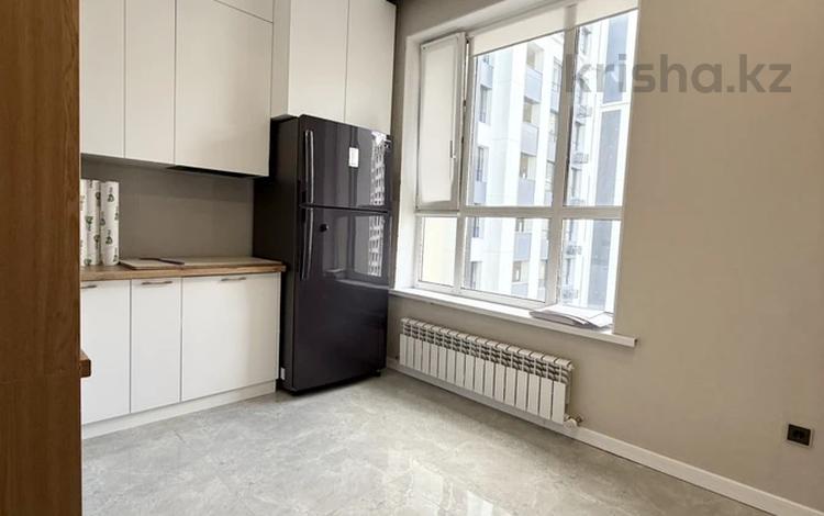 2-бөлмелі пәтер · 65.4 м² · 7/12 қабат, Просп. Кабанбай батыра 63, бағасы: 45 млн ₸ в Астане, Нура р-н — фото 3
