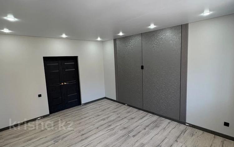 2-комнатная квартира · 61 м² · 2/5 этаж, мкр. Алтын орда, Мангилик ел за 26 млн ₸ в Актобе — фото 2