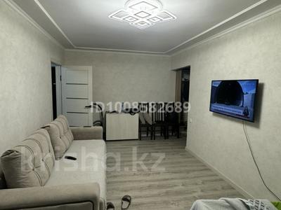 4-бөлмелі пәтер · 62 м² · 5/5 қабат, мкр Тастак-2, Мкр Тастак-2 Брусиловикий 54 — Толе би Брусиловский, бағасы: 300 000 〒 в Алматы, Алмалинский р-н