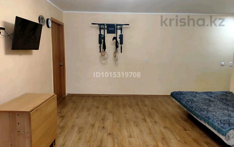 3-бөлмелі пәтер · 58 м² · 2/5 қабат, Ленина 183 — 10мкр, бағасы: 18 млн ₸ в Рудном — фото 2