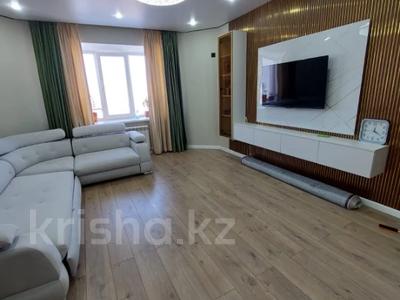 4-комнатная квартира · 142 м² · 3/5 этаж, Новый город, Мангилик ел за 65 млн ₸ в Актобе