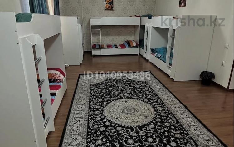 1-комнатная квартира · 50 м² · 2/3 этаж, мкр Шапагат, Капчагайская 10000 — Северное кольцо за 2 500 ₸ в Алматы, Алатауский р-н — фото 2