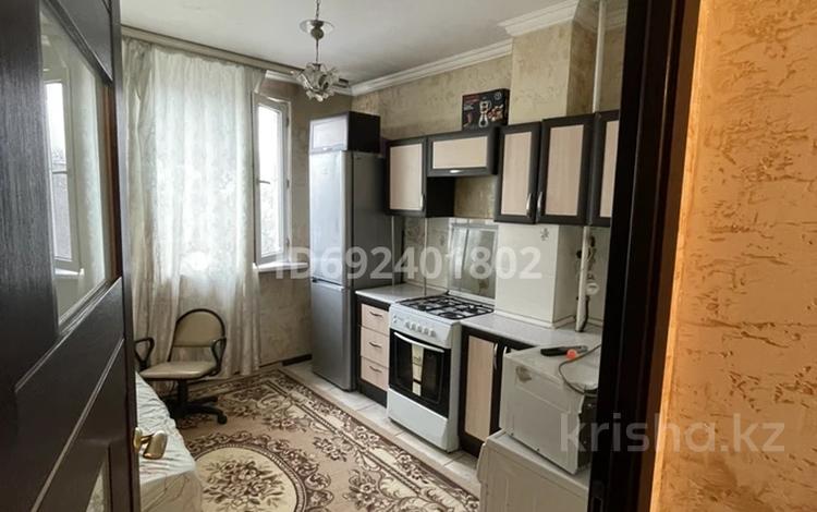 1-комнатная квартира, 40 м², 4/6 этаж, мкр Айнабулак-2 32/2