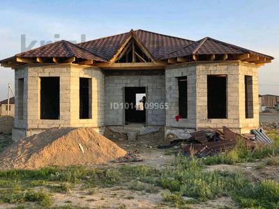Жеке үй · 4 бөлме · 200 м² · 5 жүзд., Шаболова — Новостройка, бағасы: 15 млн ₸ в Ельтае