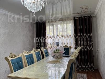 Пәтерлер в Жамбылской обл.: 2-бөлмелі пәтер · 46 м², Самал 18, бағасы: 13 млн 〒 2-бөлмелі пәтер · 46 м², Самал 18, бағасы: 13 млн 〒 в Таразе