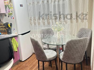 3-комнатная квартира · 64 м² · 5/5 этаж, мкр Айгуль 50 за 27 млн ₸ в Уральске