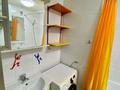 3-комнатная квартира, 70 м², 4 этаж посуточно, Бухар жирау 48а за 17 000 〒 в Караганде, Казыбек би р-н — фото 3